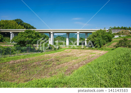 National Route 161, passing through the rural area of Ogi, Otsu City, Shiga Prefecture National Route 161, passing through the rural area of Ogi, Otsu City, Shiga Prefecture 141143583