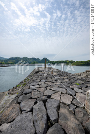 山口縣/明治工業革命遺產地：惠比須賀花造船廠遺址，在春日藍天和翠綠的映襯下熠熠生輝。 141148017