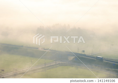 Roads shrouded in morning mist Roads shrouded in morning mist 141149106