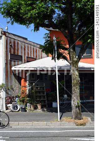 Retro reuse goods store Retro reuse goods store 141149591
