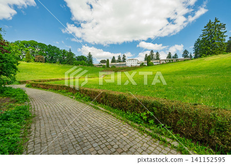 Spring landscape in Sofiyevsky Park Spring landscape in Sofiyevsky Park 141152595
