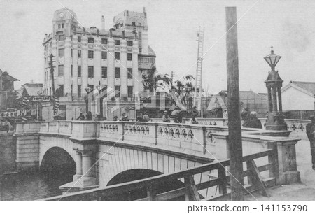 Old photograph, 1916-1918, Shinsaibashi, Osaka (a stone bridge completed in 1909) Old photograph, 1916-1918, Shinsaibashi, Osaka (a stone bridge completed in 1909) 141153790