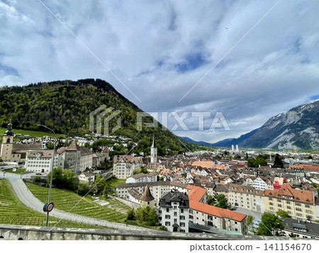 [Switzerland] Panoramic view overlooking the old town of Chur 141154670