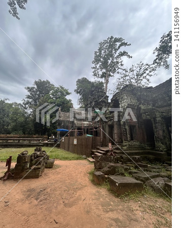 Scenery of the Angkor Wat ruins in Cambodia Scenery of the Angkor Wat ruins in Cambodia 141156949
