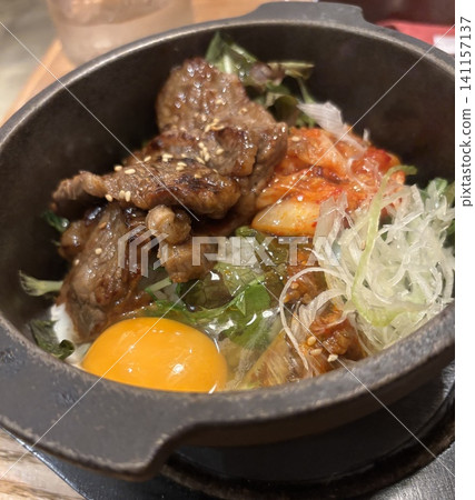 Stone-grilled short ribs Stone-grilled short ribs 141157137