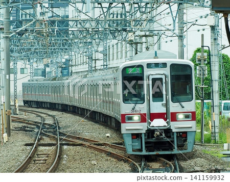 東武東上線30000系 下板橋站 東武東上線30000系 下板橋站 141159932