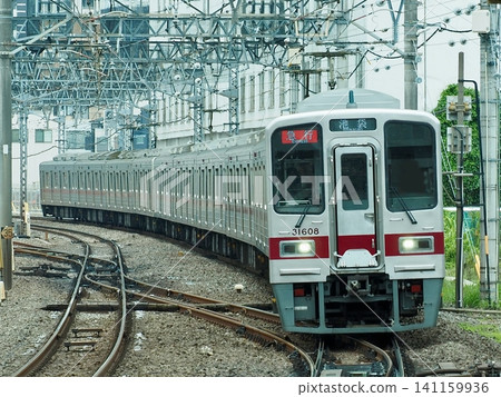 東武東上線30000系 下板橋站 東武東上線30000系 下板橋站 141159936