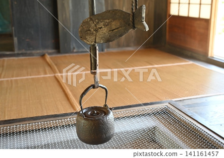 A Japanese-style space with a hearth A Japanese-style space with a hearth 141161457
