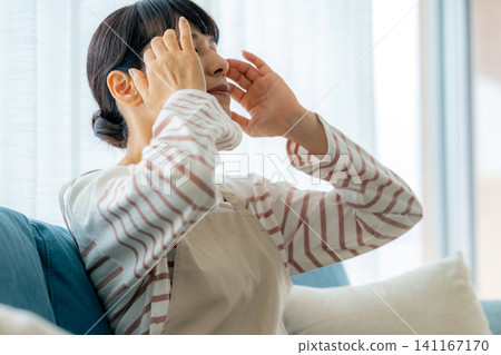 worried housewife worried housewife 141167170