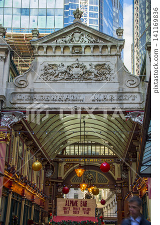 The streets of London The streets of London 141169836