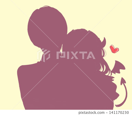 一男一女依偎在一起;一個頑皮的身影。 一男一女依偎在一起;一個頑皮的身影。 141170230