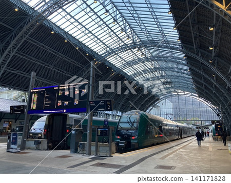 A scene of trains arriving at and departing from Bergen Station in Norway in the early morning. A scene of trains arriving at and departing from Bergen Station in Norway in the early morning. 141171828