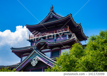 Fushimi Momoyama Castle: The magnificent grandeur of its large and small keeps. Fushimi Momoyama Castle: The magnificent grandeur of its large and small keeps. 141172099