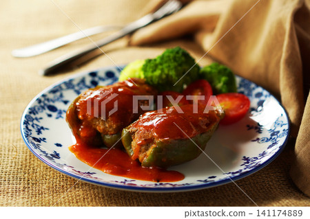 Stuffed peppers 141174889