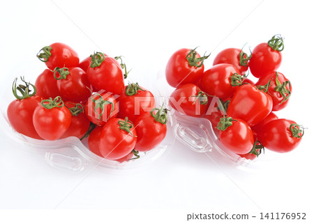 Cherry tomato (tomato berry) Cherry tomato (tomato berry) 141176952