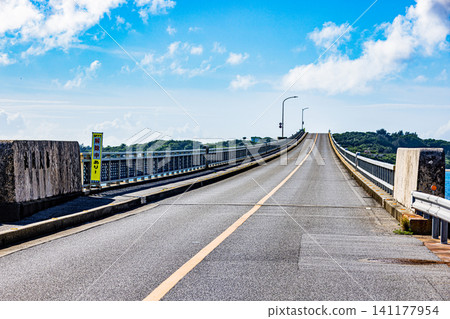 A spectacular view from Ikema Bridge in Miyako Island A spectacular view from Ikema Bridge in Miyako Island 141177954