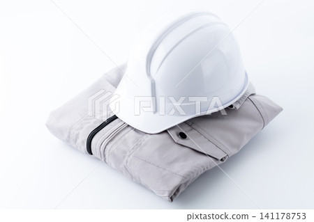 灰色工作服和頭盔 141178753