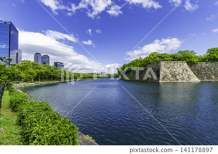 Osaka, Osaka Castle, North Outer Moat, Osaka City, Osaka Prefecture Osaka, Osaka Castle, North Outer Moat, Osaka City, Osaka Prefecture 141178897