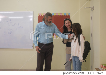 The young children are learning in the classroom. The young children are learning in the classroom. 141187624