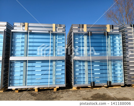 Highway noise is minimized by durable transparent barriers Highway noise is minimized by durable transparent barriers 141188006