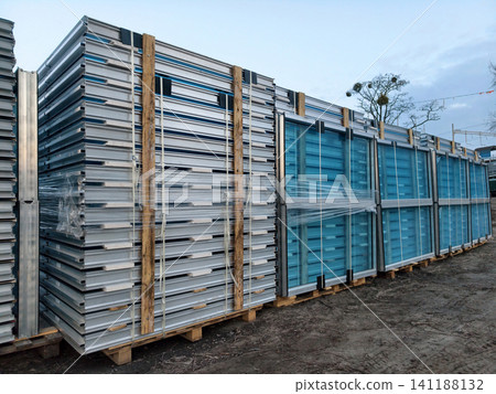 Noise barrier for installation on highways for reduce traffic sound Noise barrier for installation on highways for reduce traffic sound 141188132