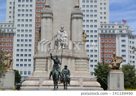 Monument to cervantes with don quixote and sancho panza statues in madrid plaza for travel banner background and cultural landmark imagery Monument to cervantes with don quixote and sancho panza statues in madrid plaza for travel banner background and cultural landmark imagery 141189490