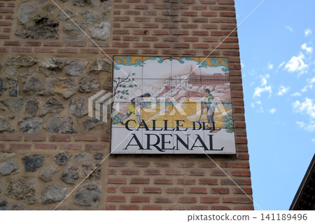 Oso y madrono bear statue in madrid square against blue sky for travel poster and cultural landmark background Oso y madrono bear statue in madrid square against blue sky for travel poster and cultural landmark background 141189496