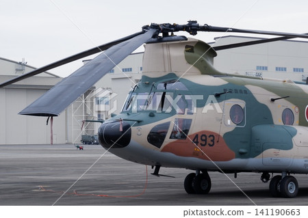 Japan Air Self-Defense Force Chinook 141190663