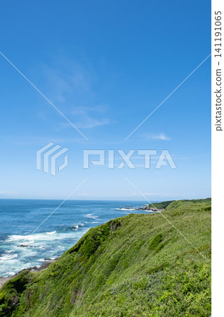A sunny day at the coastline of Jogashima Island in Kanagawa Prefecture. A sunny day at the coastline of Jogashima Island in Kanagawa Prefecture. 141191065