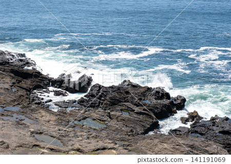 Waves crashing against the shore of Jogashima, Miura City, Kanagawa Prefecture 141191069