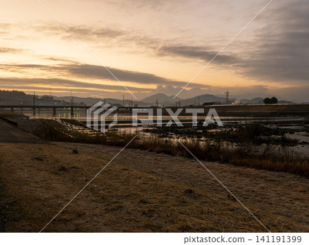Morning sky and scenery along the Yamato River 141191399