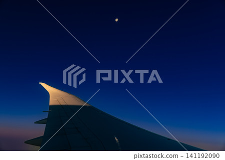 Night Flight: Winglets and the Moon 141192090