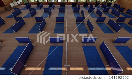 體育館疏散避難所內安裝的隔間;防災/災害應變圖像;包含人物的 3D 插圖。 體育館疏散避難所內安裝的隔間;防災/災害應變圖像;包含人物的 3D 插圖。 141192902