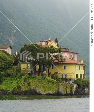 The slopes of Mount Varenna and the beautiful scenery The slopes of Mount Varenna and the beautiful scenery 141194253