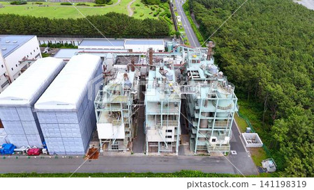 Aerial photograph of the plant facilities at the Sagami River basin sewage treatment plant. Aerial photograph of the plant facilities at the Sagami River basin sewage treatment plant. 141198319