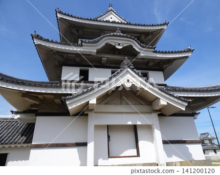 高松城遺址(玉藻城)的月見櫓(賞月塔)自江戶時代以來就一直保存至今,位於香川縣高松市。 高松城遺址(玉藻城)的月見櫓(賞月塔)自江戶時代以來就一直保存至今,位於香川縣高松市。 141200120
