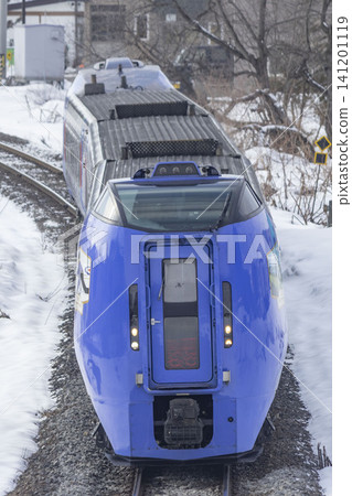 The Limited Express Okhotsk running on the Sekihoku Line The Limited Express Okhotsk running on the Sekihoku Line 141201119