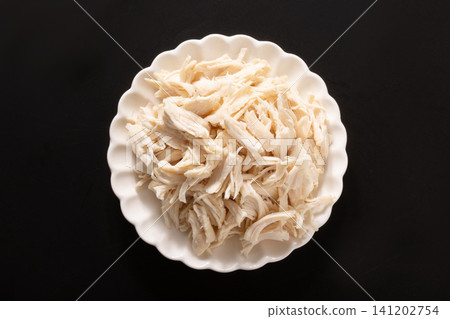 Shredded chicken breast Shredded chicken breast 141202754