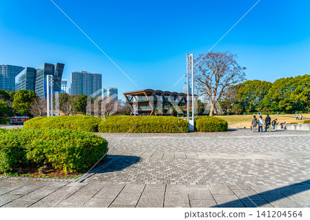 【神奈川縣】橫濱港未來林湖公園,碧空如洗 【神奈川縣】橫濱港未來林湖公園,碧空如洗 141204564