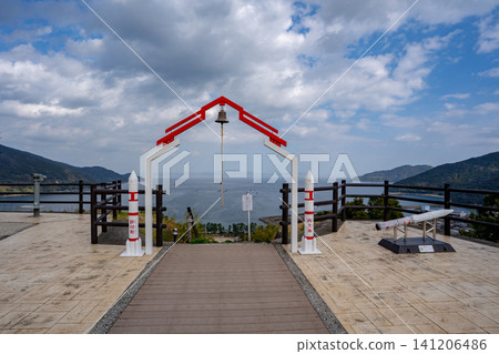從徠岳風愛之森(金霜町)的木棧道上看到的景色 從徠岳風愛之森(金霜町)的木棧道上看到的景色 141206486