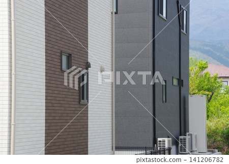 Variations of house side walls 141206782
