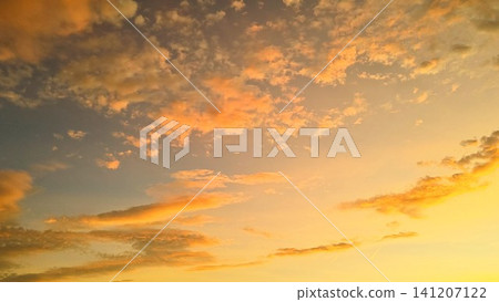 Beautiful sunset sky Beautiful sunset sky 141207122