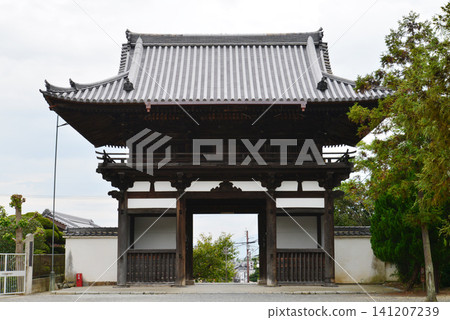 仁王門（東門），奈良縣葛城市太摩寺重要文化財產。 141207239