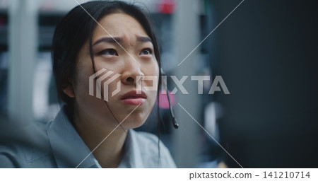 Professional Broker Reacts Emotionally After Receiving Negative Market Updates Professional Broker Reacts Emotionally After Receiving Negative Market Updates 141210714