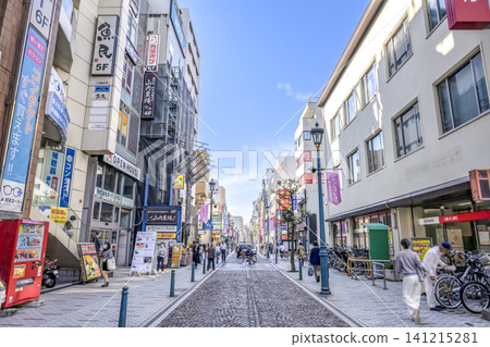 Urban scenery of Chigasaki City, Kanagawa Prefecture: Emeroad in front of Chigasaki Station Urban scenery of Chigasaki City, Kanagawa Prefecture: Emeroad in front of Chigasaki Station 141215281