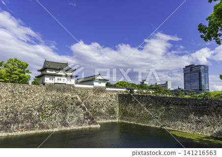 Osaka Castle, Osaka Prefecture, Osaka City, Osaka Prefecture: Senkanyagura Tower and Otemon Gate Osaka Castle, Osaka Prefecture, Osaka City, Osaka Prefecture: Senkanyagura Tower and Otemon Gate 141216563