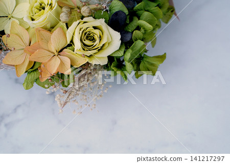 Green flower wreath (marble background) Green flower wreath (marble background) 141217297