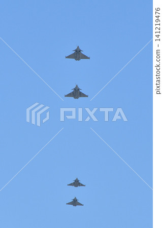 空軍中隊在巴黎上空進行巴士底日彩排（2026年7月9日） 141219476