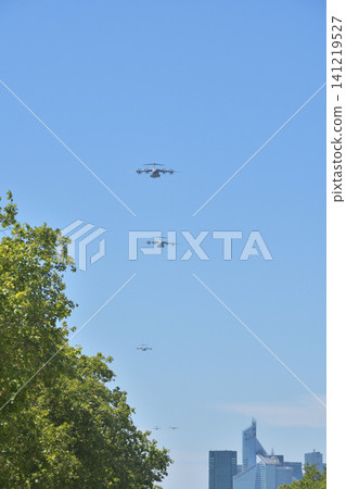 Air squadrons conduct a rehearsal for Bastille Day over Paris (July 9, 2026) 141219527