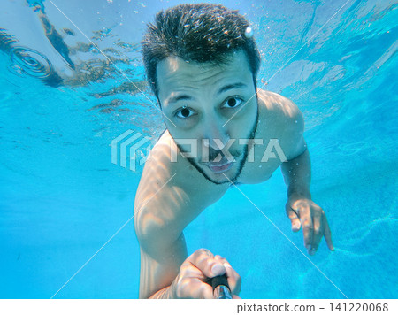 Underwater UGC Action Selfie of Man Swimming Underwater UGC Action Selfie of Man Swimming 141220068
